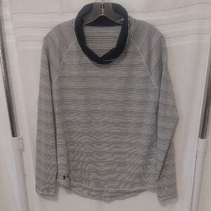 Under Armour Women's Zinger Pullover Cross Over Cowl Neck  Like New T5